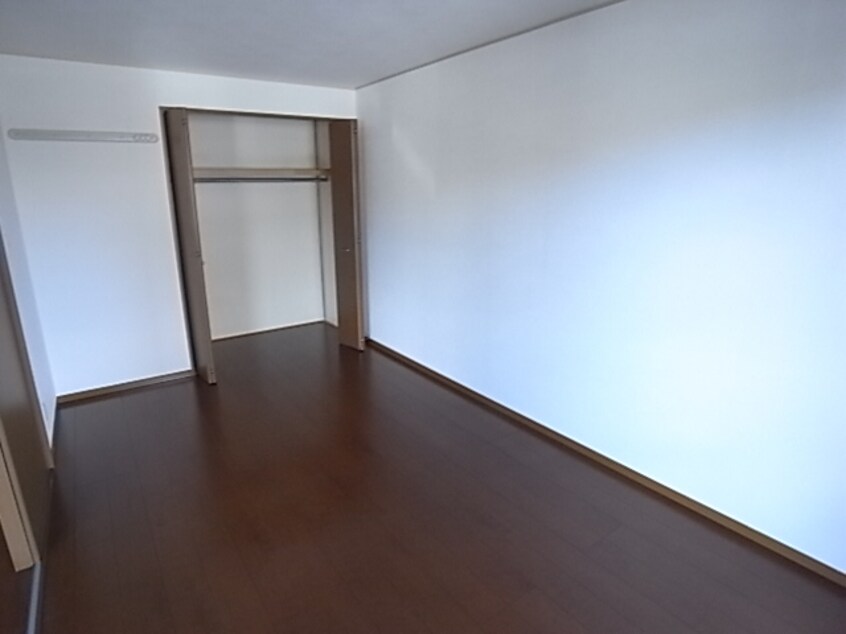  近鉄難波線・奈良線/近鉄奈良駅 バス15分木津南ソレイユ下車:停歩8分 1階 築22年