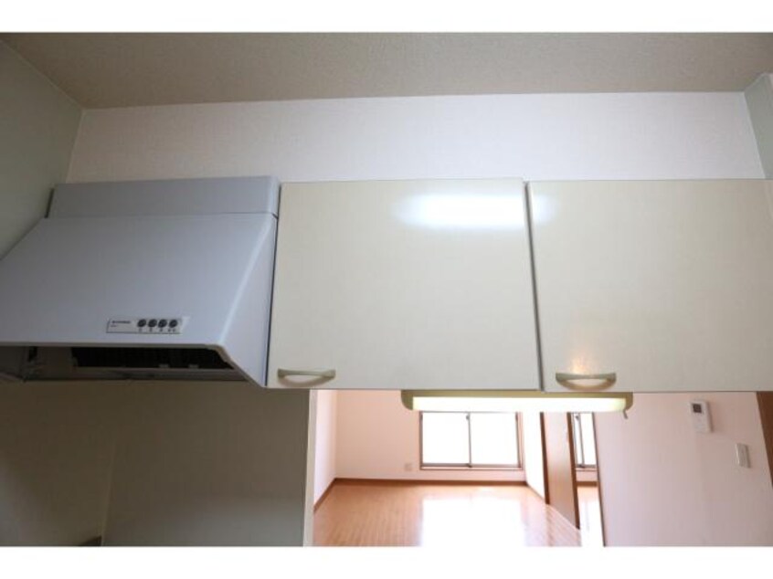  近鉄難波線・奈良線/近鉄奈良駅 バス10分南方町下車:停歩2分 1階 築22年