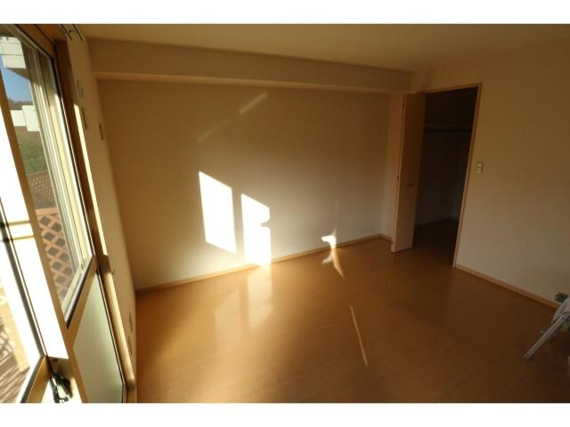  近鉄難波線・奈良線/近鉄奈良駅 バス15分木津南ソレイユ下車:停歩12分 1階 築21年