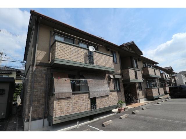  近鉄難波線・奈良線/新大宮駅 バス6分四条大路1丁目下車:停歩2分 2階 築20年