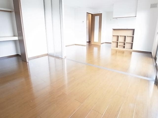  近鉄難波線・奈良線/新大宮駅 バス6分四条大路1丁目下車:停歩2分 2階 築20年