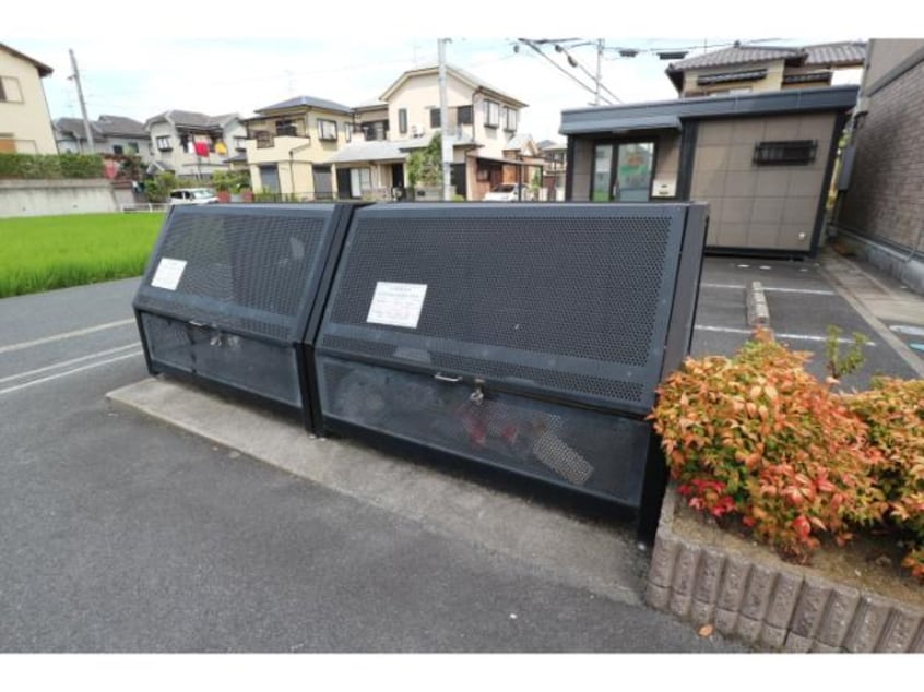  近鉄難波線・奈良線/新大宮駅 バス6分四条大路1丁目下車:停歩2分 2階 築20年