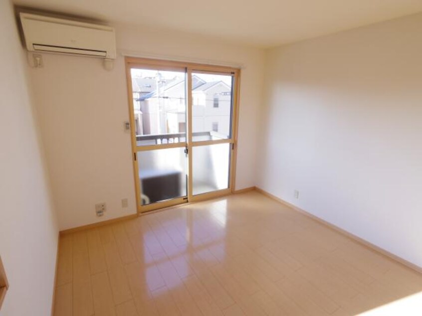  近鉄難波線・奈良線/新大宮駅 バス8分柏木町南下車:停歩3分 2階 築20年