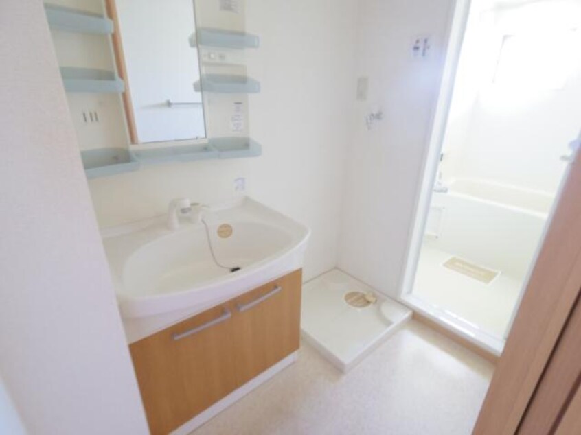  近鉄難波線・奈良線/新大宮駅 バス8分柏木町南下車:停歩3分 2階 築20年