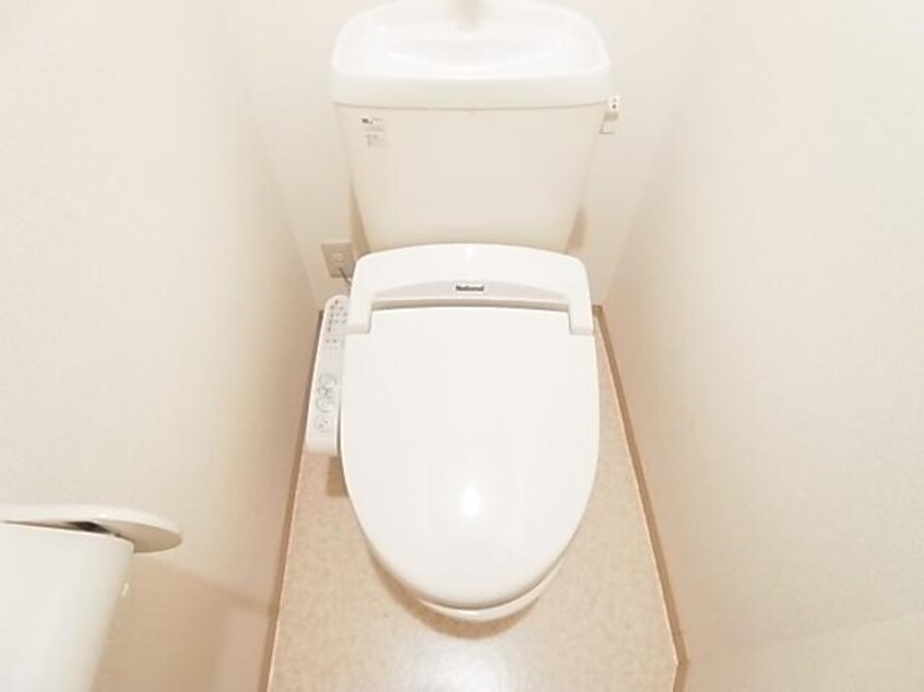  近鉄難波線・奈良線/新大宮駅 バス8分柏木町南下車:停歩3分 2階 築20年