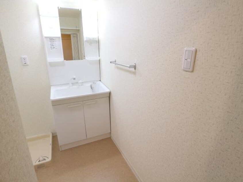  近鉄難波線・奈良線/新大宮駅 徒歩5分 5階 築34年