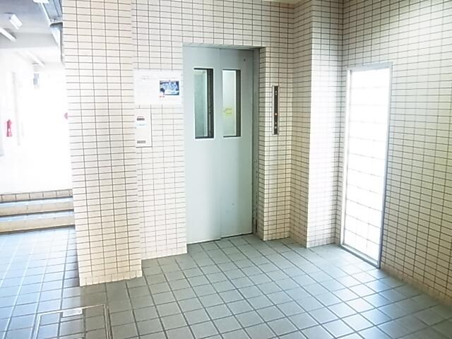  近鉄難波線・奈良線/新大宮駅 徒歩5分 6階 築38年