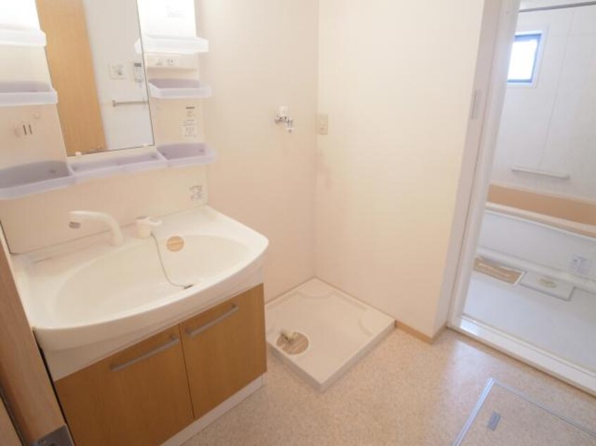  近鉄難波線・奈良線/近鉄奈良駅 バス11分萩が丘町下車:停歩1分 2階 築20年