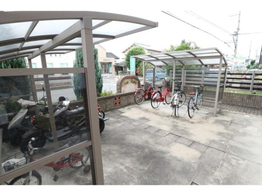  近鉄難波線・奈良線/近鉄奈良駅 バス11分萩が丘町下車:停歩1分 2階 築20年