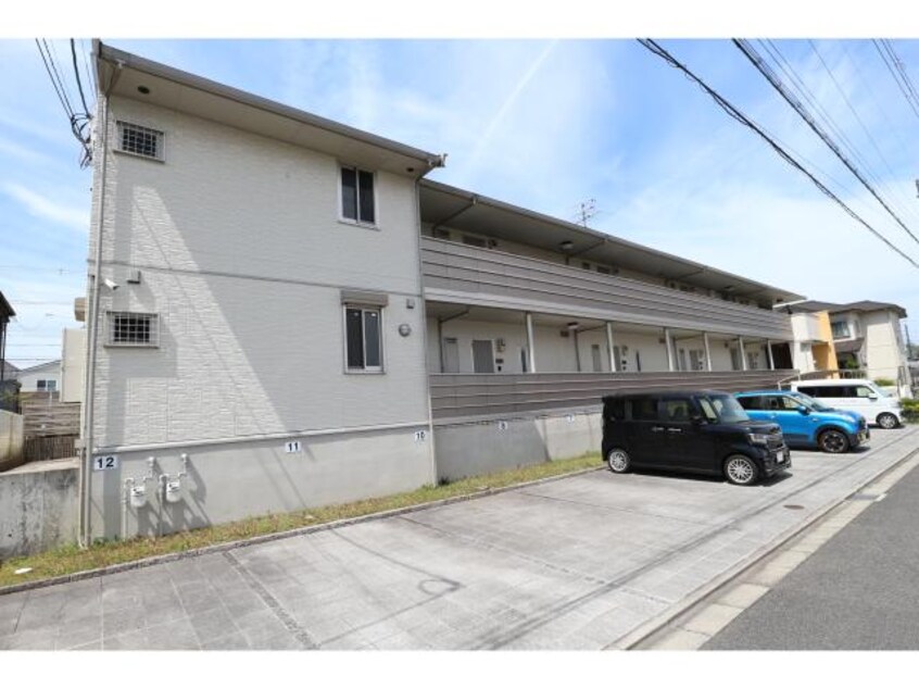  近鉄難波線・奈良線/近鉄奈良駅 バス15分梅美台3丁目下車:停歩2分 1階 築20年