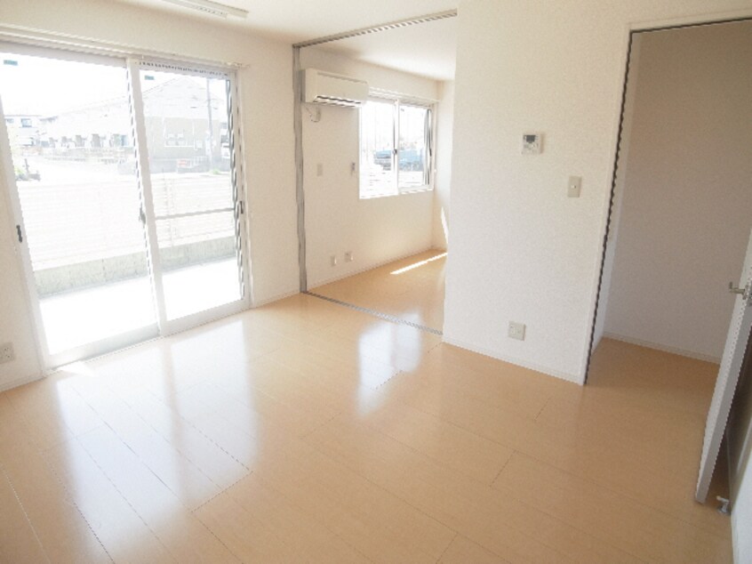  近鉄難波線・奈良線/近鉄奈良駅 バス15分梅美台3丁目下車:停歩2分 1階 築20年