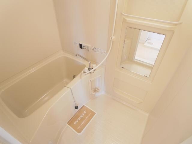  近鉄難波線・奈良線/近鉄奈良駅 バス15分梅美台3丁目下車:停歩2分 1階 築20年