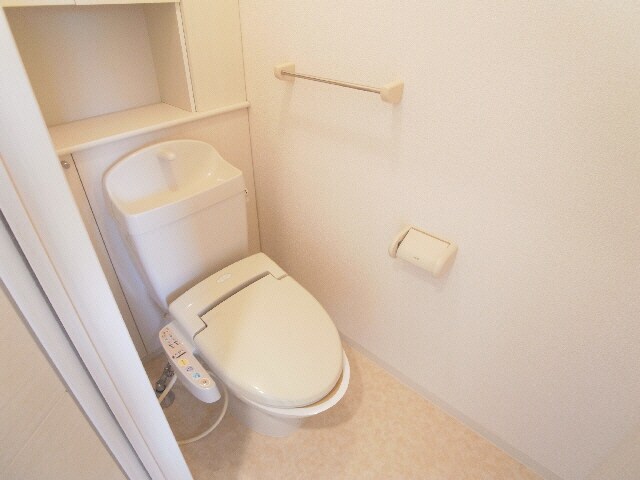  近鉄難波線・奈良線/近鉄奈良駅 バス15分梅美台3丁目下車:停歩2分 1階 築20年