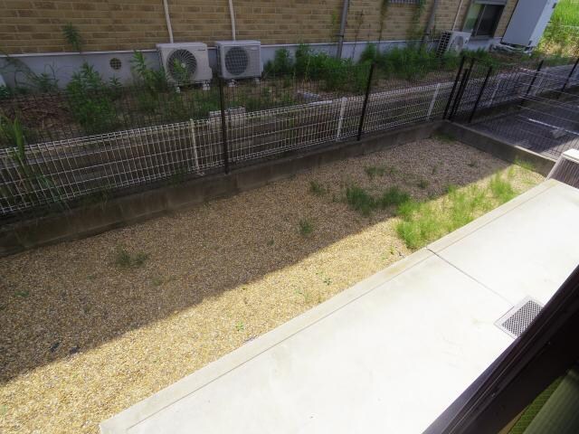  近鉄難波線・奈良線/近鉄奈良駅 バス15分梅美台小学校下車:停歩4分 1階 築27年