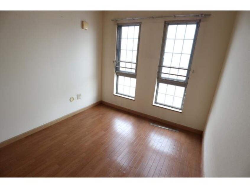  近鉄難波線・奈良線/近鉄奈良駅 バス15分木津南ソレイユ下車:停歩10分 2階 築19年