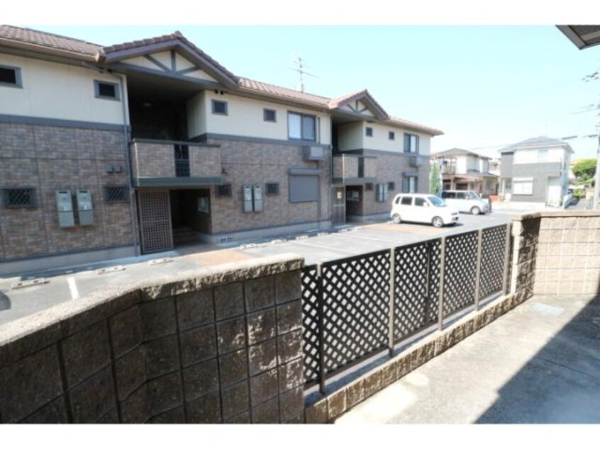  大和路線・関西本線/奈良駅 バス8分北神殿下車:停歩10分 1階 築19年