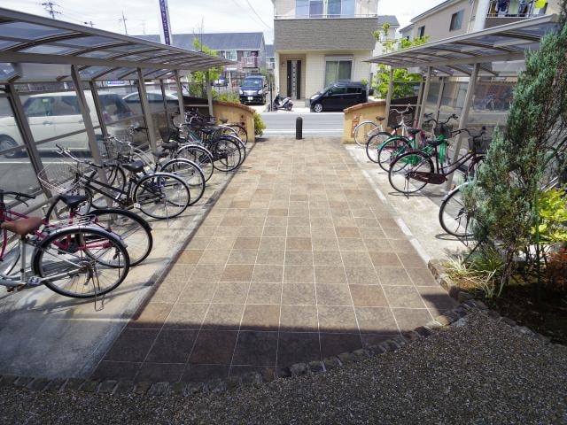  近鉄難波線・奈良線/新大宮駅 徒歩30分 2階 築18年