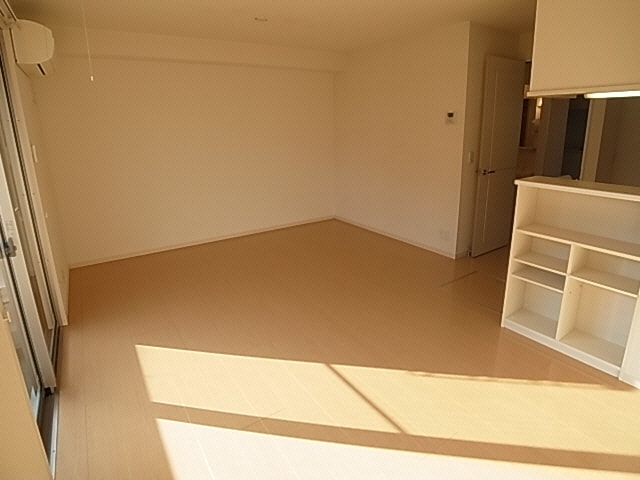  近鉄難波線・奈良線/近鉄奈良駅 バス10分萩ヶ丘下車:停歩6分 1階 築18年