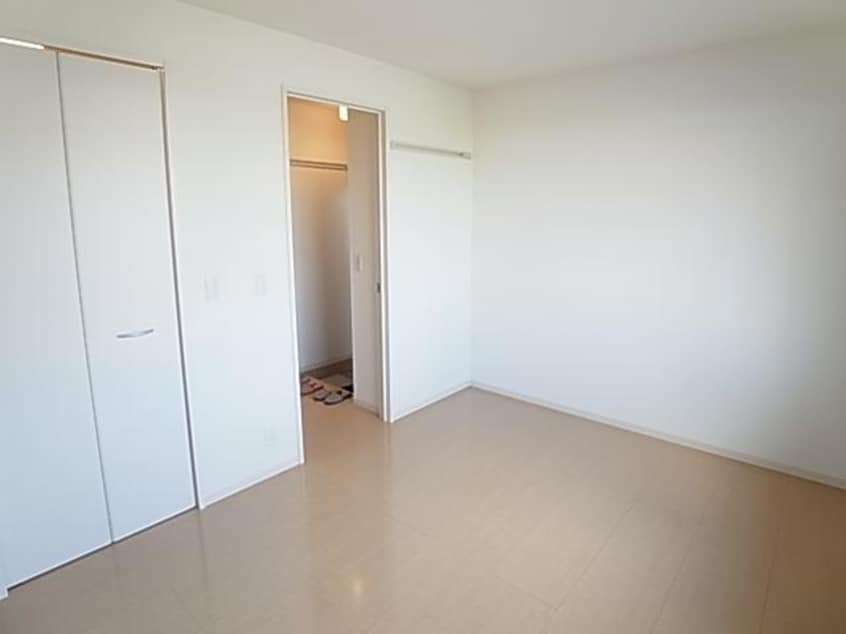  近鉄難波線・奈良線/近鉄奈良駅 バス10分萩ヶ丘下車:停歩6分 1階 築18年