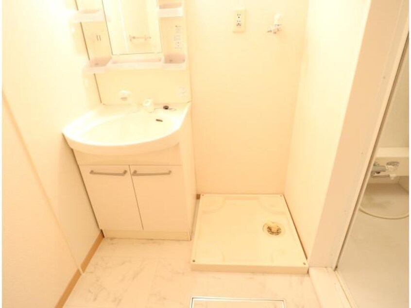  大和路線・関西本線/奈良駅 バス14分西九条町下車:停歩1分 3階 築18年