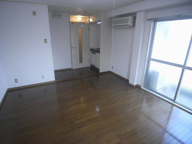  近鉄難波線・奈良線/新大宮駅 徒歩12分 1階 築37年