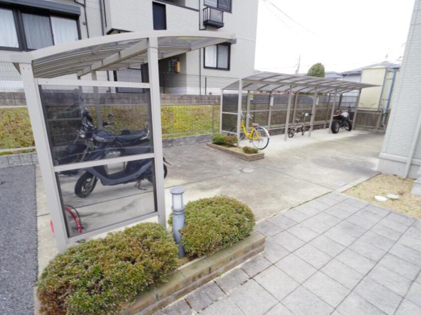  近鉄難波線・奈良線/近鉄奈良駅 バス10分木津南ソレイユ下車:停歩7分 3階 築18年