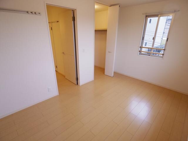  近鉄難波線・奈良線/近鉄奈良駅 バス10分木津南ソレイユ下車:停歩7分 3階 築18年