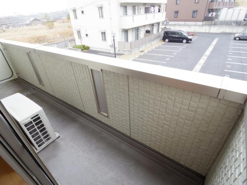  近鉄難波線・奈良線/近鉄奈良駅 バス10分木津南ソレイユ下車:停歩7分 3階 築18年