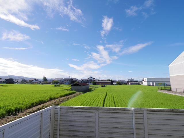  大和路線・関西本線/奈良駅 バス9分宮の森西口下車:停歩8分 1階 築18年