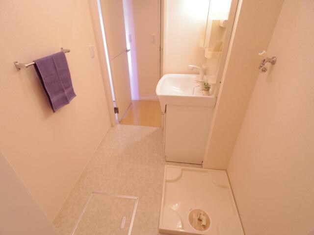  大和路線・関西本線/奈良駅 バス9分宮の森西口下車:停歩8分 1階 築18年