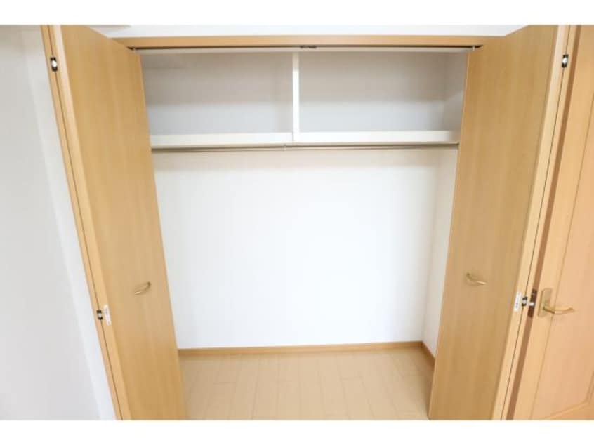  近鉄難波線・奈良線/近鉄奈良駅 バス15分木津南ソレイユ下車:停歩9分 2階 築17年