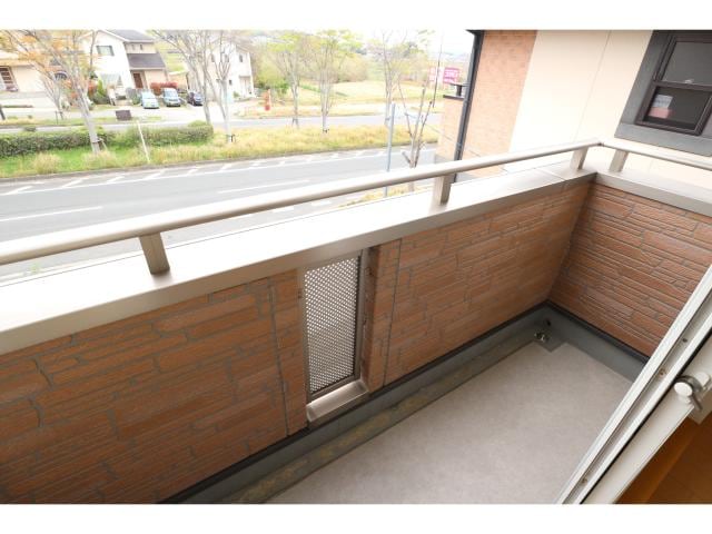  近鉄難波線・奈良線/近鉄奈良駅 バス15分木津南ソレイユ下車:停歩9分 2階 築17年