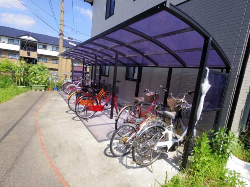  近鉄難波線・奈良線/近鉄奈良駅 バス15分木津南ソレイユ下車:停歩8分 2階 築27年