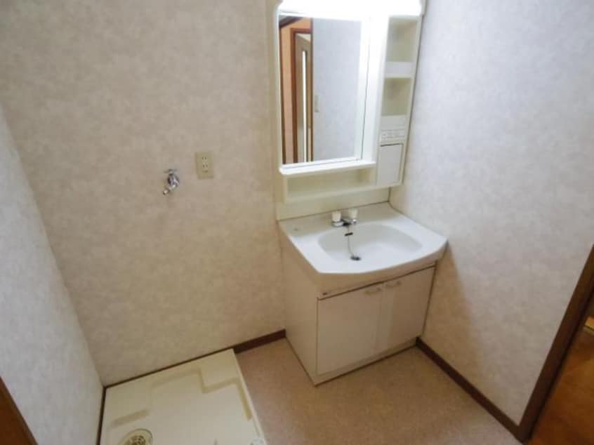  近鉄難波線・奈良線/近鉄奈良駅 徒歩10分 3階 築27年