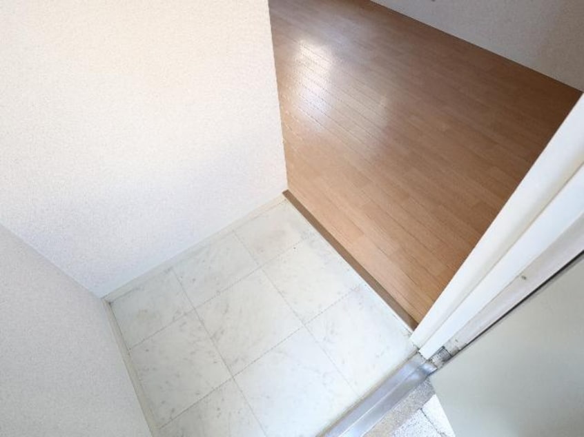  近鉄難波線・奈良線/新大宮駅 徒歩16分 1階 築36年