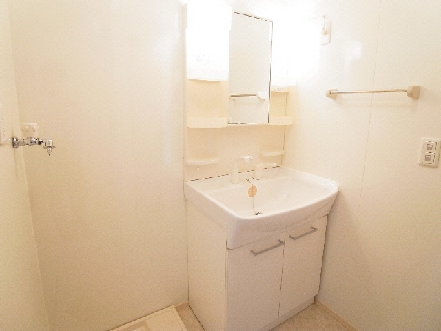  近鉄難波線・奈良線/新大宮駅 徒歩20分 1階 築17年