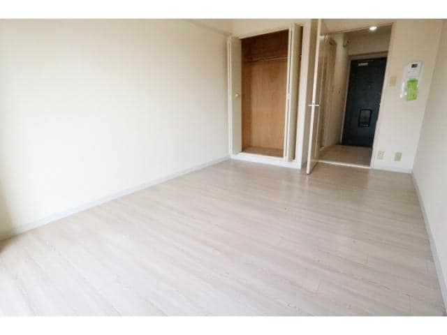  近鉄難波線・奈良線/新大宮駅 徒歩5分 8階 築36年