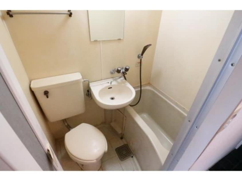  近鉄難波線・奈良線/新大宮駅 徒歩5分 8階 築36年