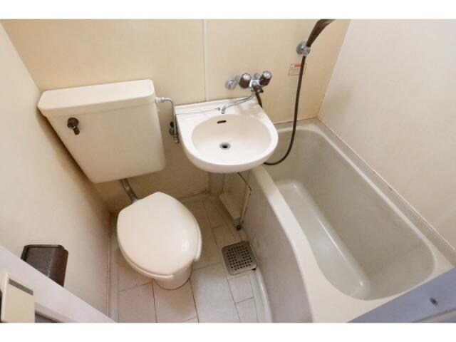  近鉄難波線・奈良線/新大宮駅 徒歩5分 8階 築36年