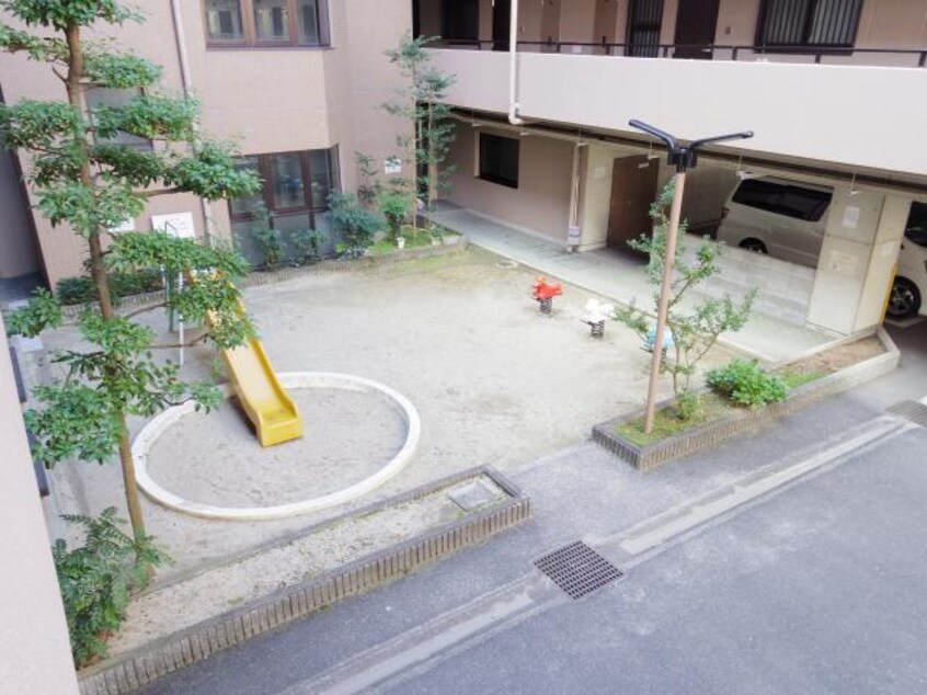  近鉄難波線・奈良線/新大宮駅 徒歩10分 5階 築28年