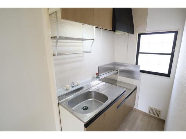  近鉄難波線・奈良線/新大宮駅 徒歩7分 1階 築29年