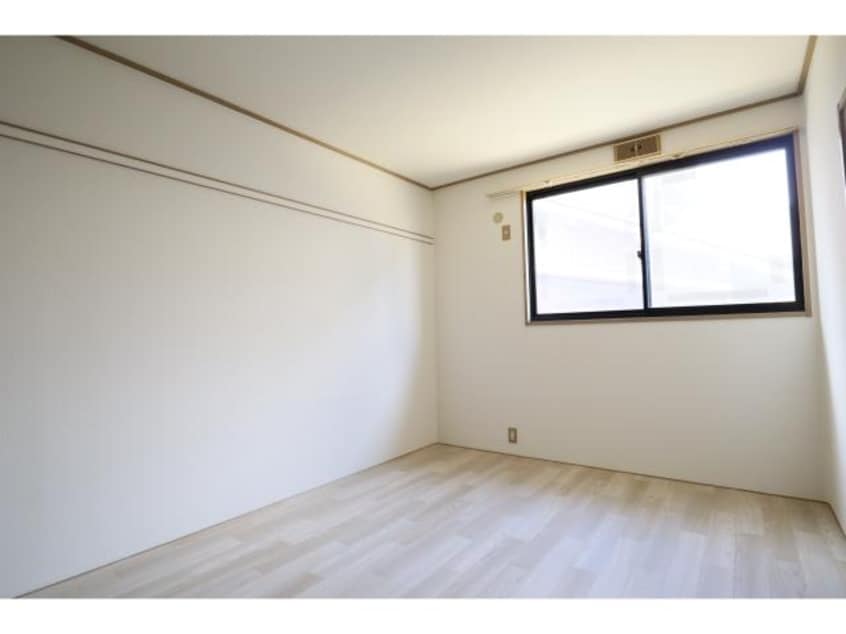  近鉄難波線・奈良線/新大宮駅 徒歩7分 1階 築29年