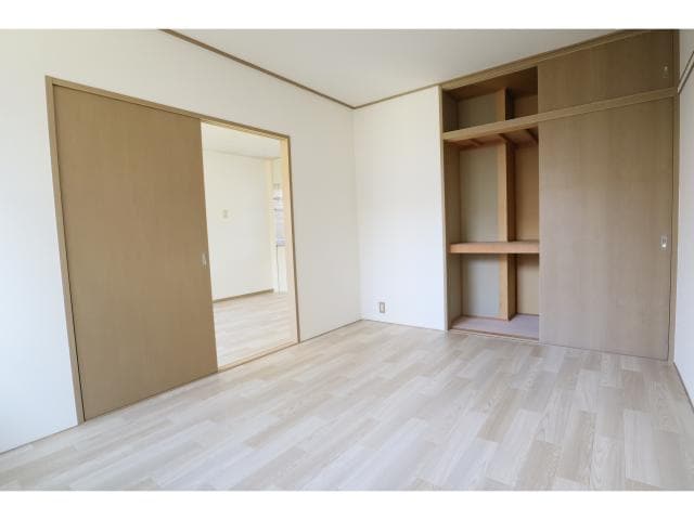  近鉄難波線・奈良線/新大宮駅 徒歩7分 1階 築29年