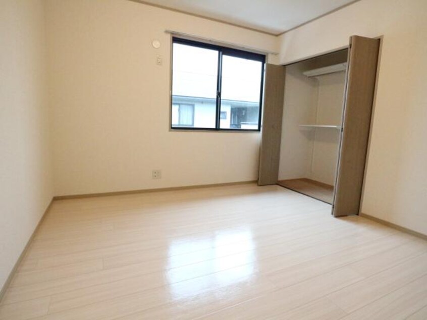  近鉄橿原線/尼ケ辻駅 徒歩14分 2階 築26年