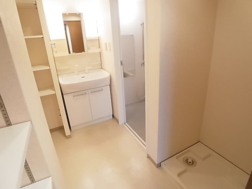  近鉄難波線・奈良線/新大宮駅 徒歩11分 5階 築20年