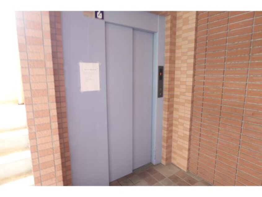  近鉄難波線・奈良線/近鉄奈良駅 徒歩11分 4階 築26年