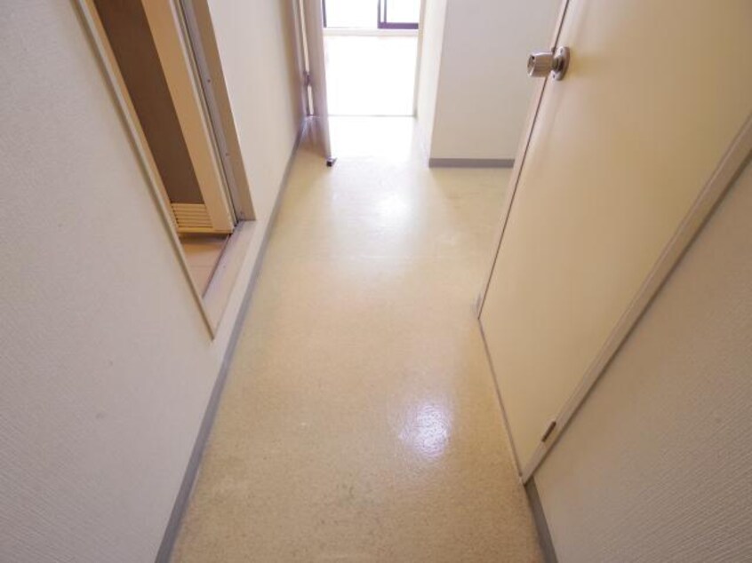  近鉄難波線・奈良線/新大宮駅 徒歩15分 4階 築31年