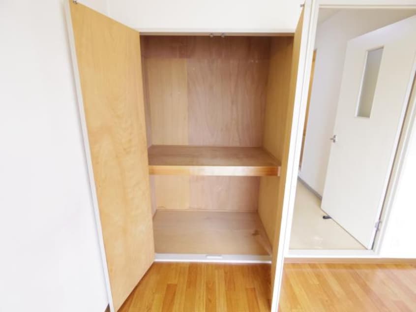  近鉄難波線・奈良線/新大宮駅 徒歩15分 4階 築31年