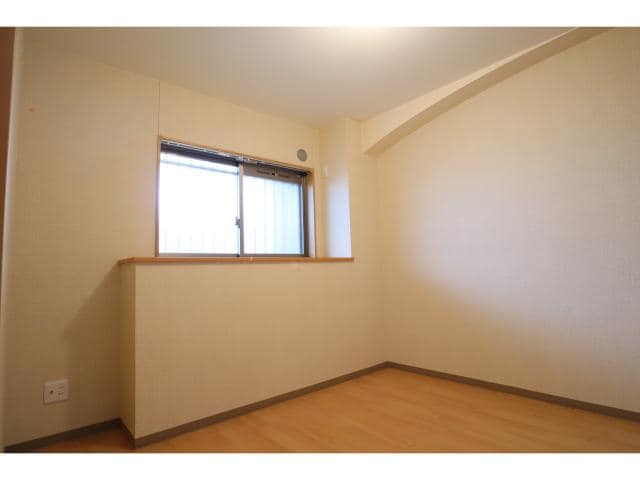  近鉄難波線・奈良線/近鉄奈良駅 バス10分高畑住宅前下車:停歩2分 3階 築11年