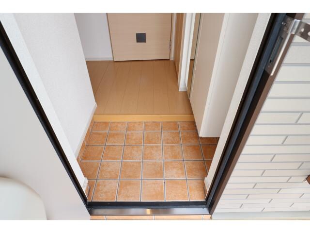  近鉄難波線・奈良線/近鉄奈良駅 バス16分梅美台7丁目下車:停歩6分 1階 築11年